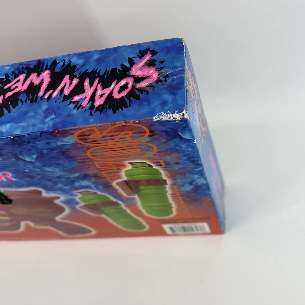 Rare New In Box Soak N' Wet Super Shooters Super Water Shooter Agglo Made n 2010